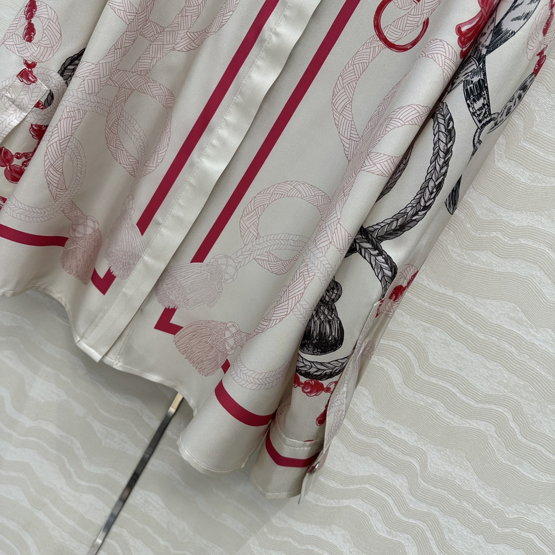 “P912 Original Silk Shirt with Aromatic Layouts in Multiple Colors” - 图片 5