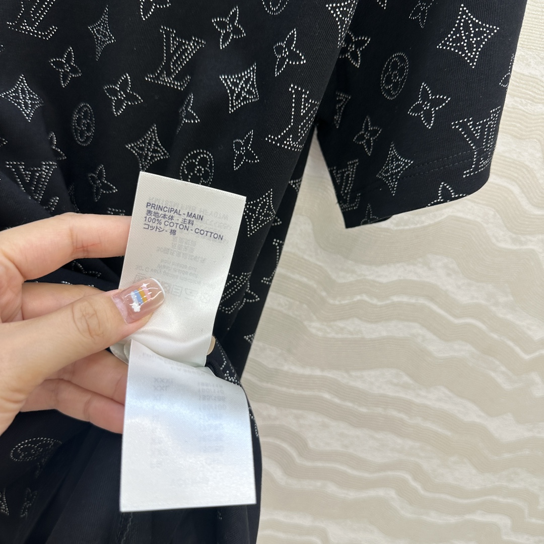 MONOGRAM Women’s Suit: Classic, Cozy, and Fashionable One-Size-Fits-All Option - 图片 8