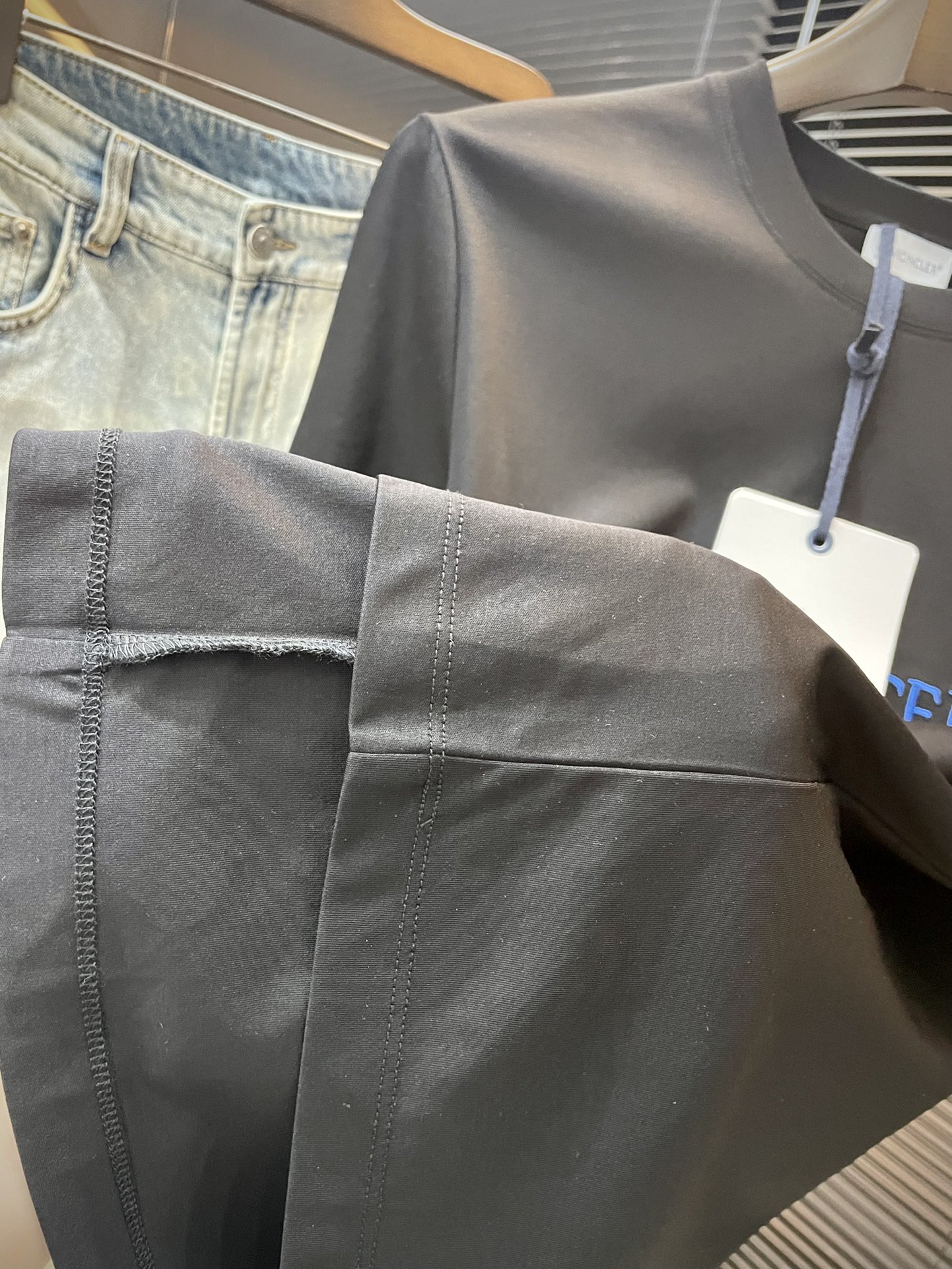  Moncher-（蒙口）系列 VIP高级定制 2025新款短袖  百搭款式 任何人都可以轻松驾驭 面料