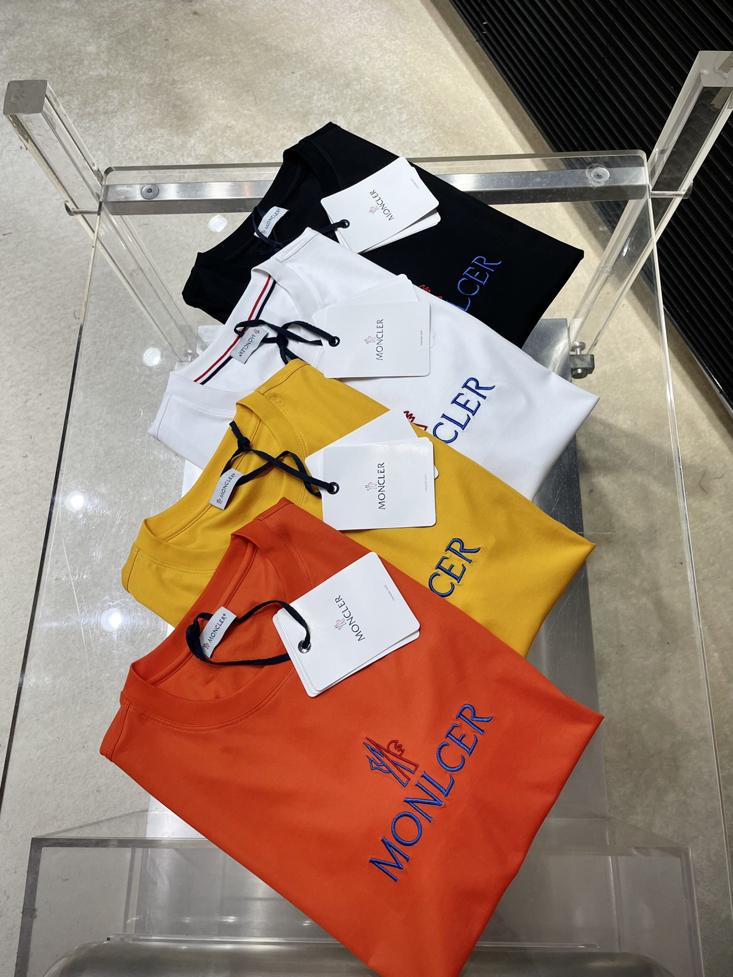  Moncher-（蒙口）系列 VIP高级定制 2025新款短袖  百搭款式 任何人都可以轻松驾驭 面料