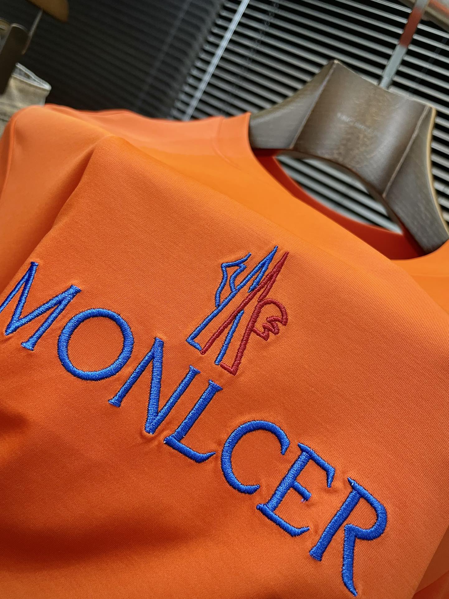  Moncher-（蒙口）系列 VIP高级定制 2025新款短袖  百搭款式 任何人都可以轻松驾驭 面料