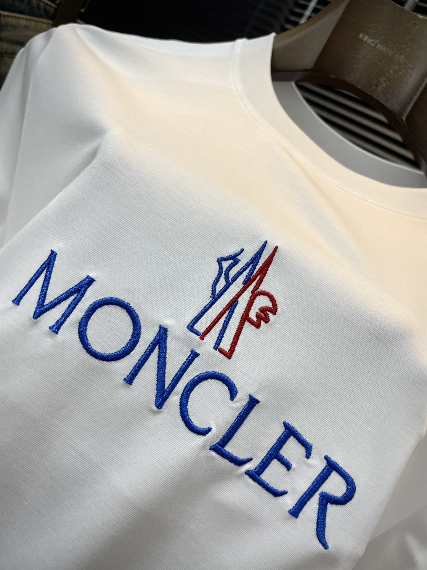  Moncher-（蒙口）系列 VIP高级定制 2025新款短袖  百搭款式 任何人都可以轻松驾驭 面料