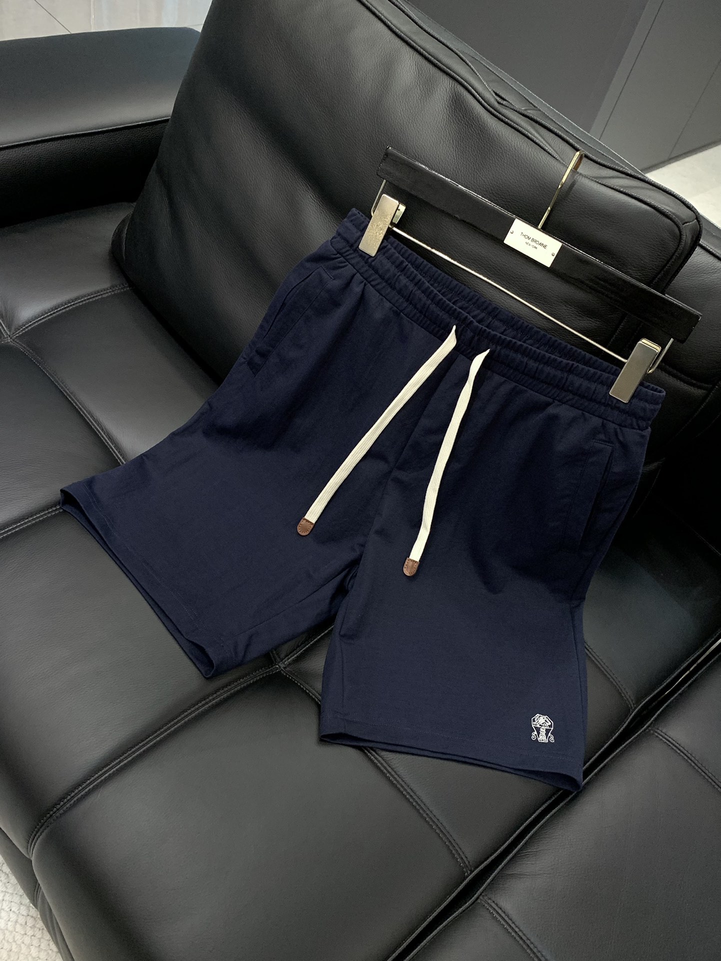 Italian Lions Fashion: Summer 2025 Collection of Unique and High-Grade Clothing - 图片 3