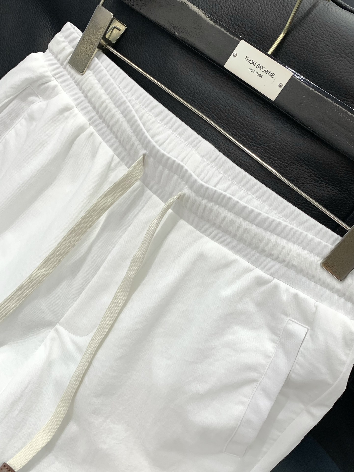 “Summer 2025 Fashion: Italian Lions Clothing with Unique Designs and High Grades” - 图片 4