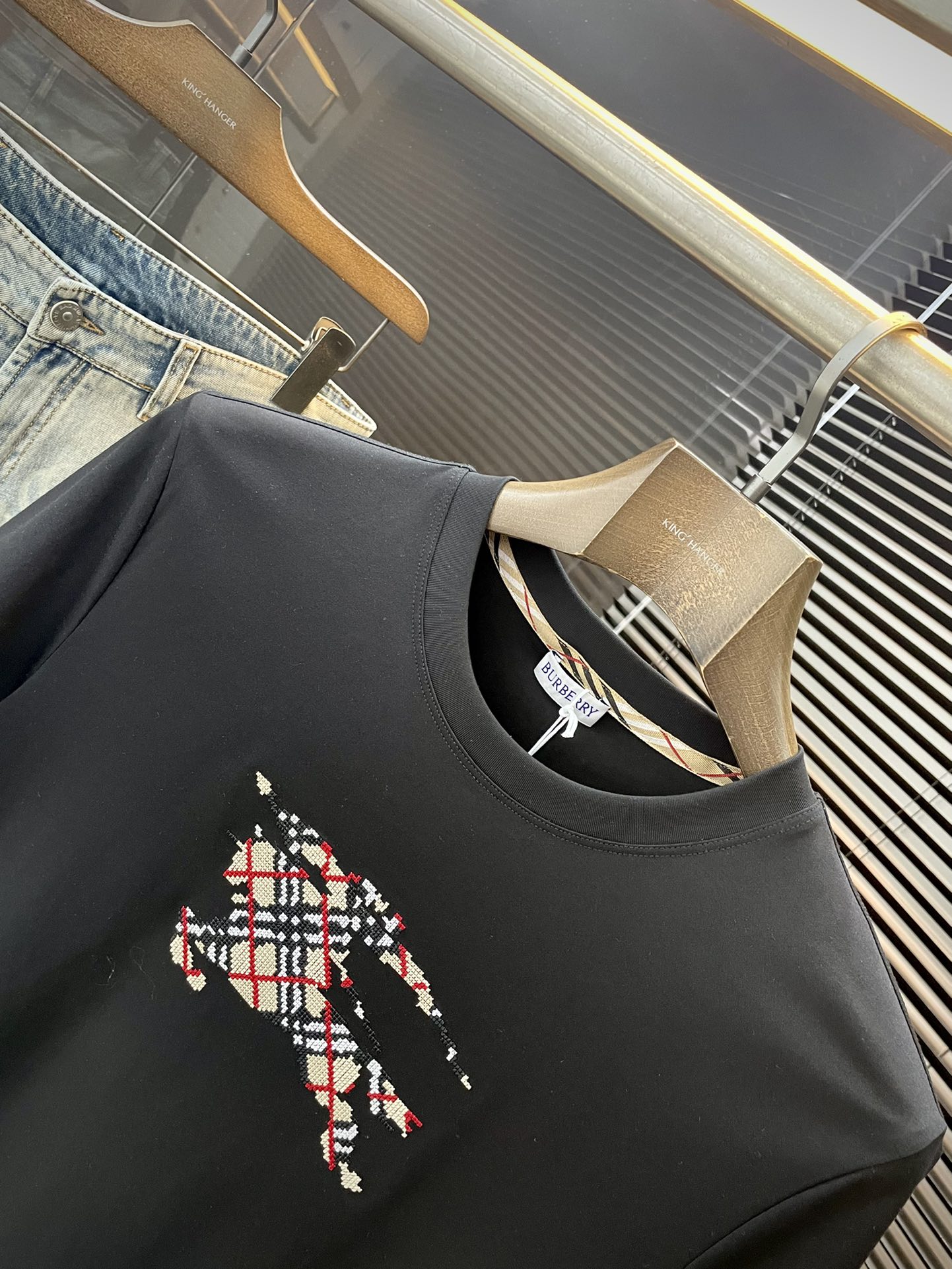  ♠️ Burberry-（巴宝莉）系列 VIP高级定制 2025新款短袖  百搭款式 任何人都可以轻松