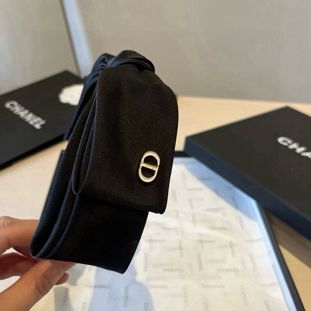 🆕

Dior迪奥新款发箍