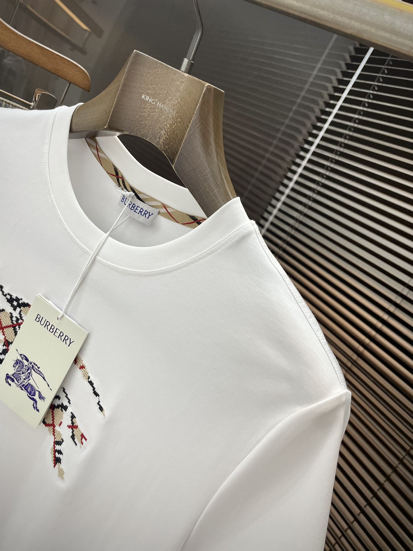  ♠️ Burberry-（巴宝莉）系列 VIP高级定制 2025新款短袖  百搭款式 任何人都可以轻松