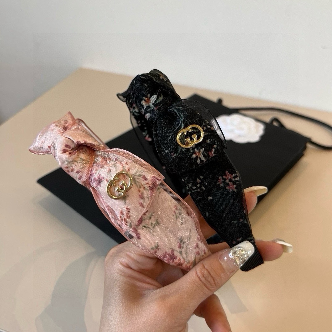 🆕

miumiu缪缪新款发箍