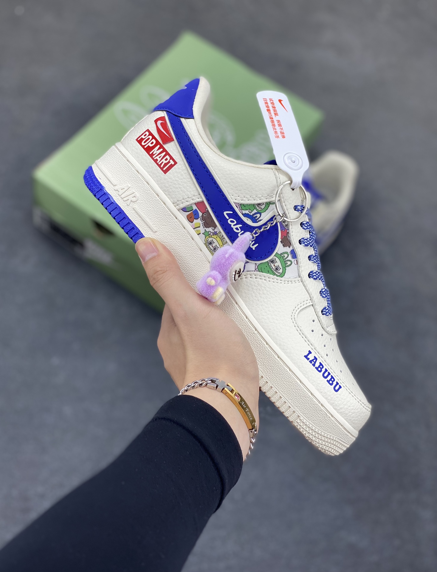 Nike Air Force 1 \’07 Low “Labubu拉布布联名”空军一号 低帮 运动鞋 休闲鞋 折边针车 工艺难度大 原楦头原纸板 原装鞋盒 定制五金配件 内置全掌气垫 原厂鞋底 货号:KJ1688-011 尺码:36 36.5 37.5 38 38.5 39 40 40.5 41 42 42.5 43 44 44.5 45-选品中心