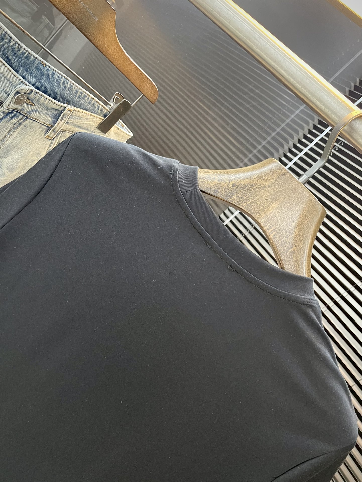  ♠️ Dior-（迪奥）系列 VIP高级定制 2025新款短袖  百搭款式 任何人都可以轻松驾驭 面料