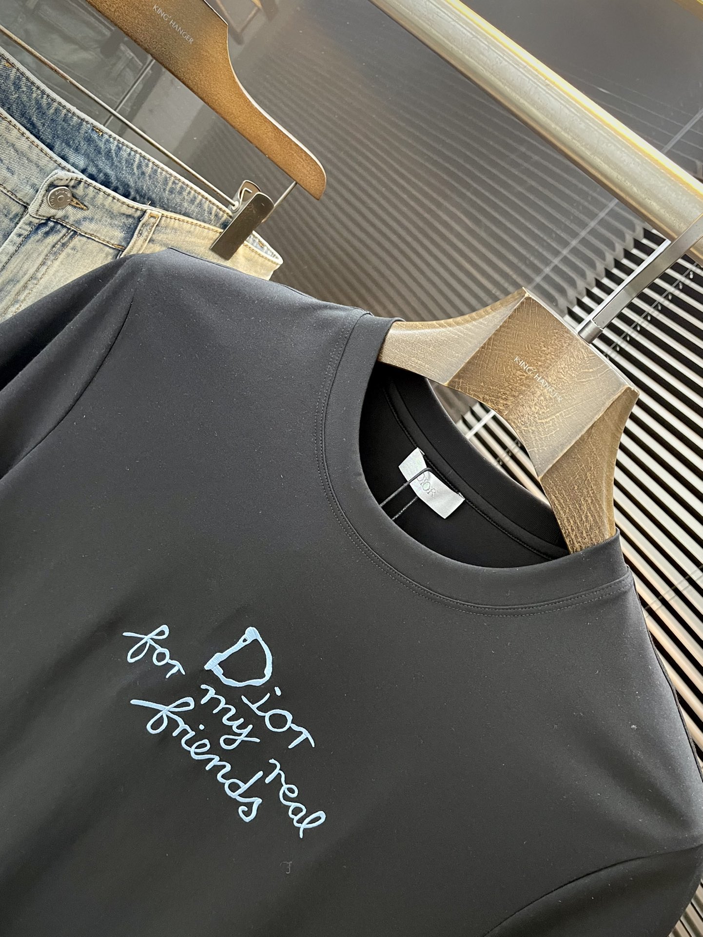  ♠️ Dior-（迪奥）系列 VIP高级定制 2025新款短袖  百搭款式 任何人都可以轻松驾驭 面料