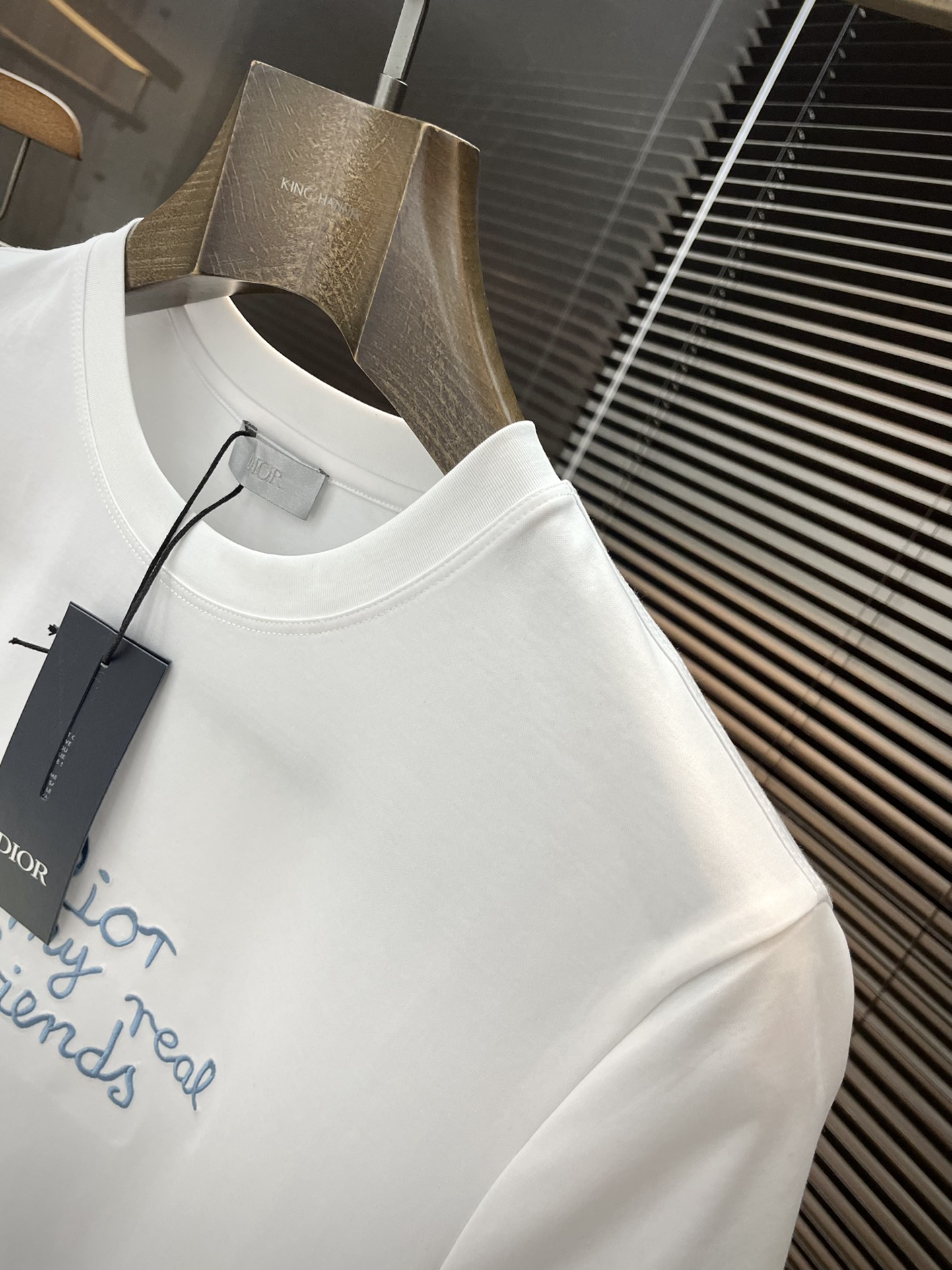  ♠️ Dior-（迪奥）系列 VIP高级定制 2025新款短袖  百搭款式 任何人都可以轻松驾驭 面料