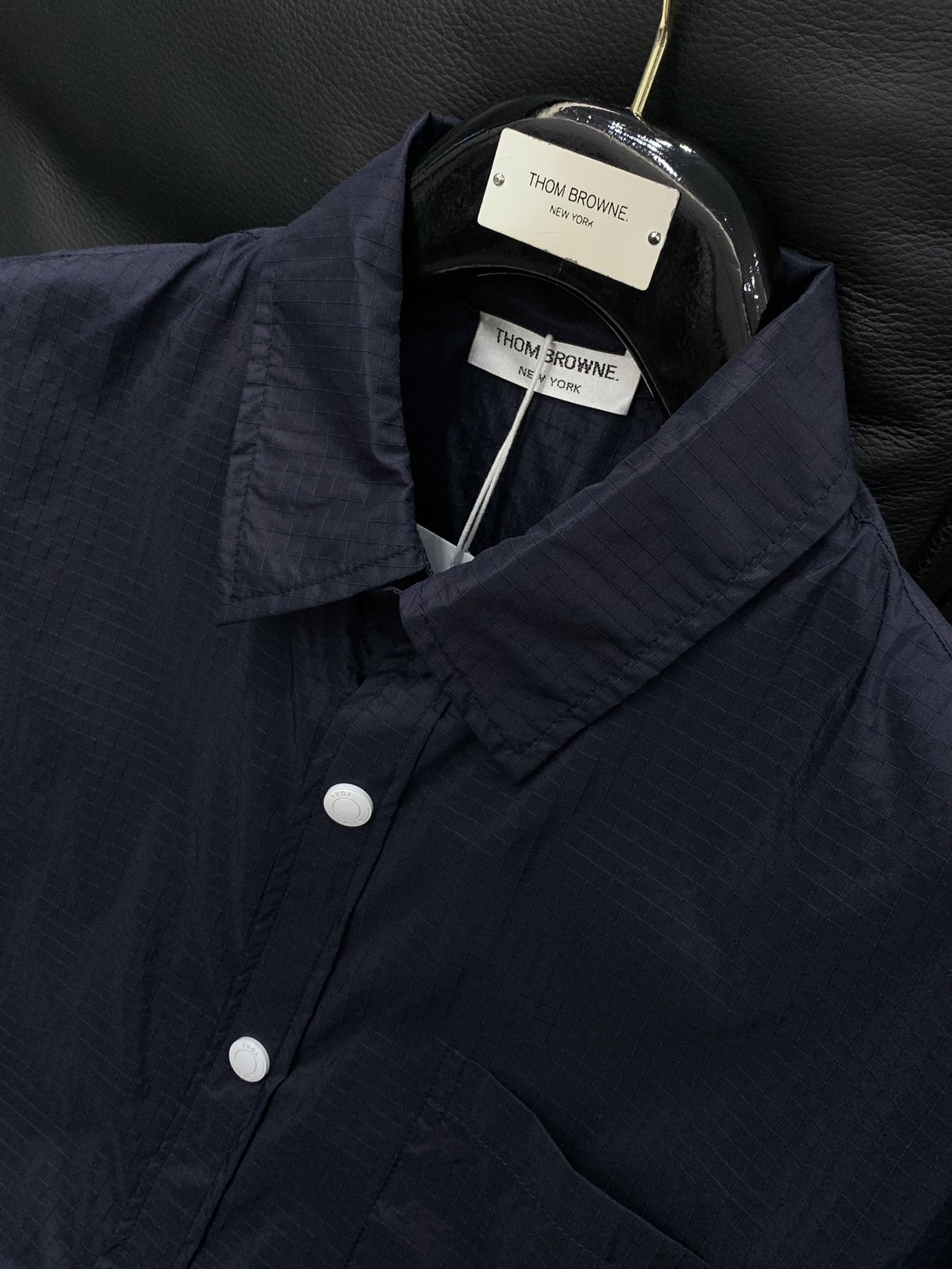 “Summer 2025 Fashion Update: Thom Browne P800 Sunproof Jackets with Original Design and High-Grade Materials” - 图片 4