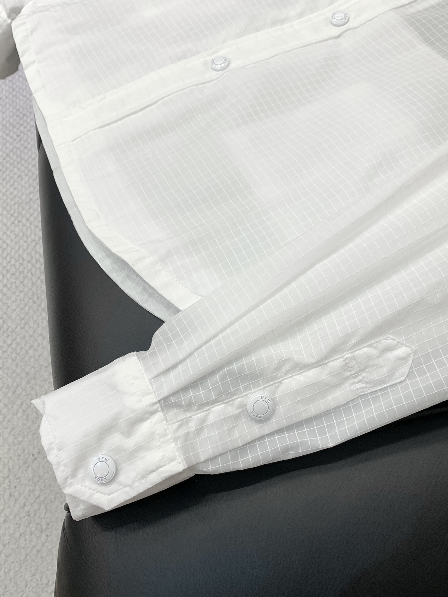 “Summer 2025 Fashion Update: Thom Browne P800 Sunproof Jackets with High-Grade Design” - 图片 7