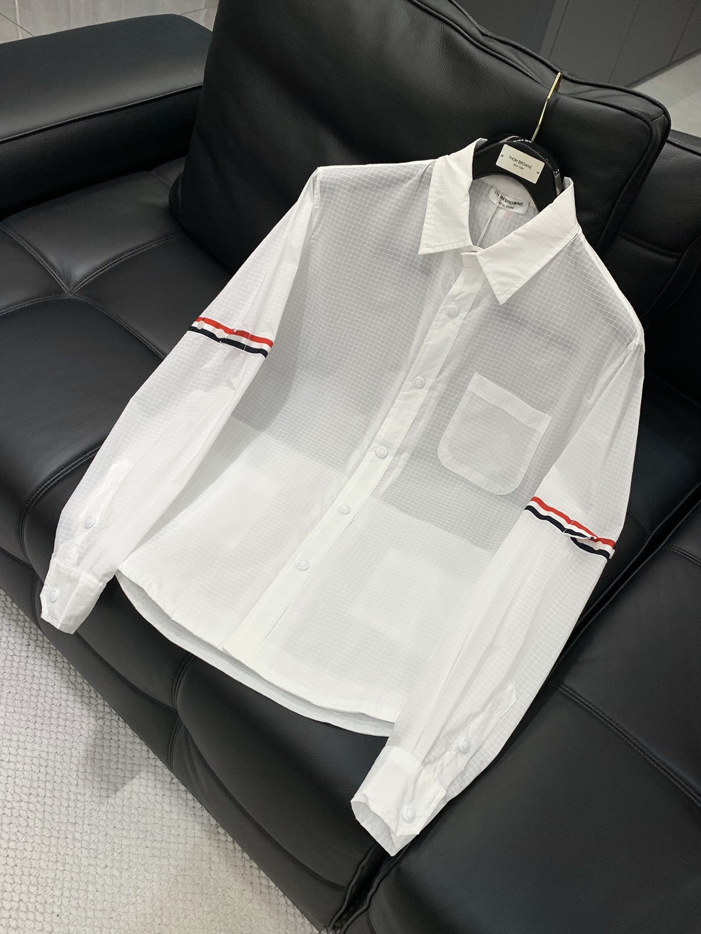 “Summer 2025 Fashion Update: Thom Browne P800 Sunproof Jackets with High-Grade Design” - 图片 3