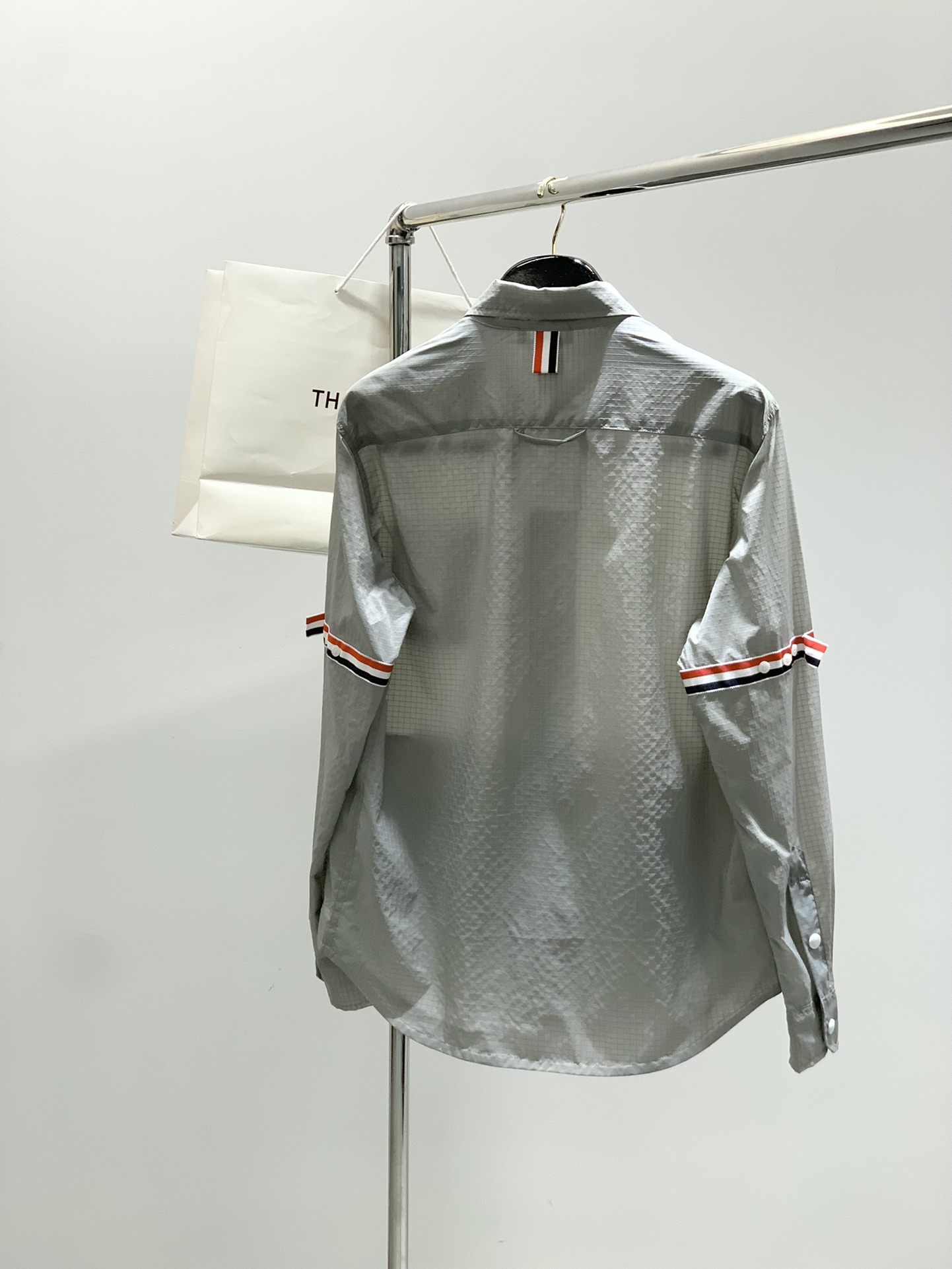 Summer 2025 Update: Thom Browne P800 Sunproof Jackets with Premium Features - 图片 2