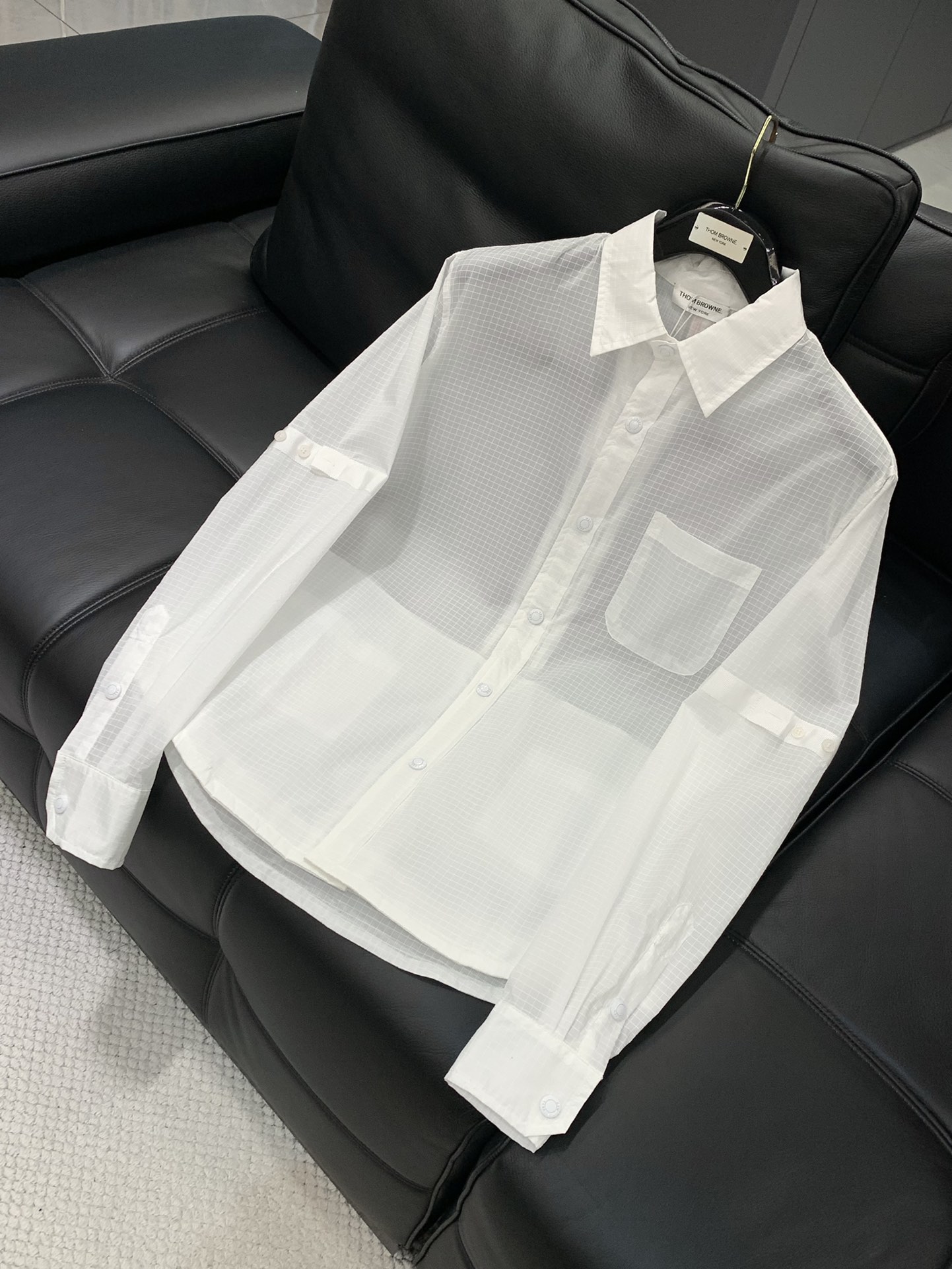 “2025 Thom Browne Summer Collection: Sunproof Jackets, Original Fabrics, High-Grade Designs” - 图片 3