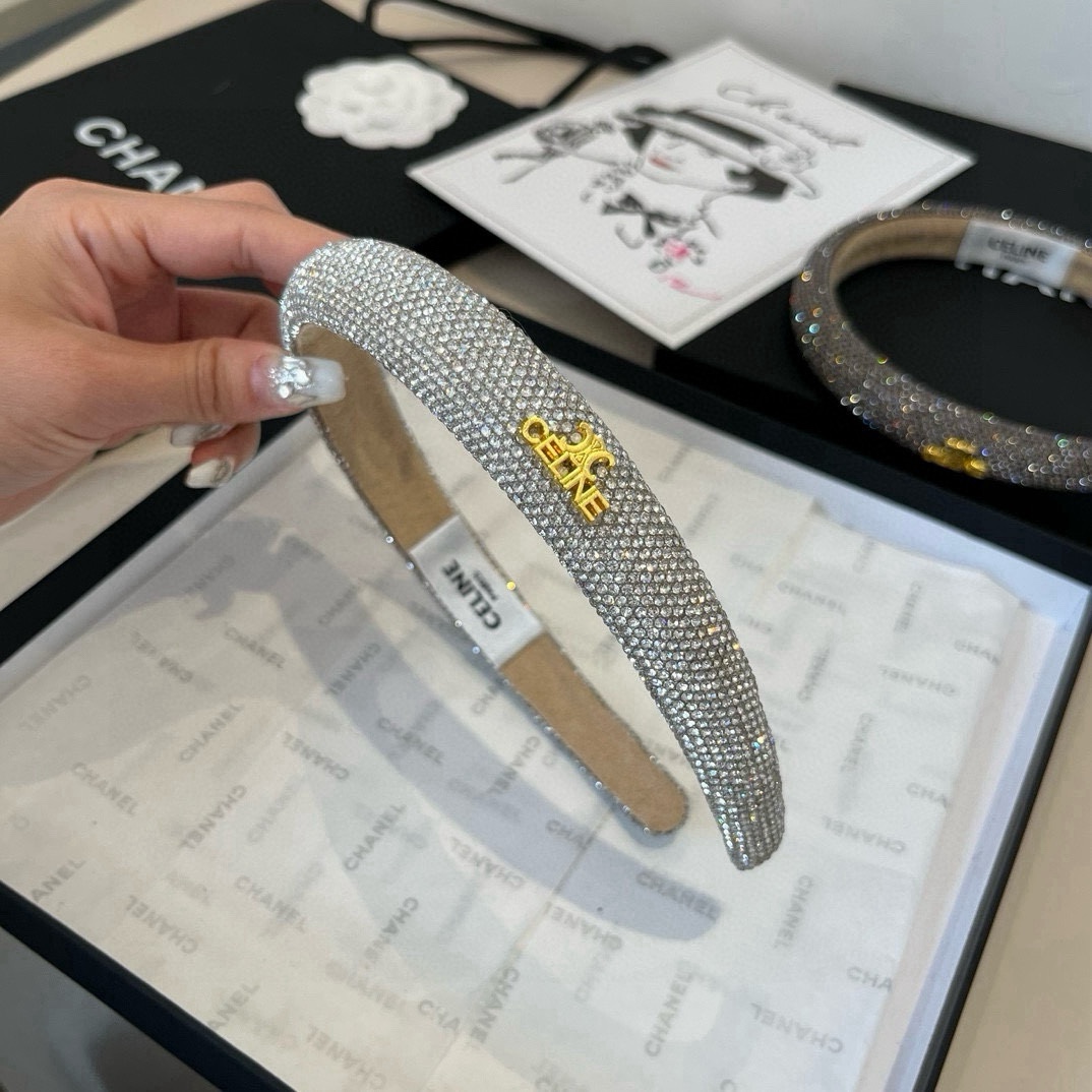 🆕

Celine赛琳新款发箍