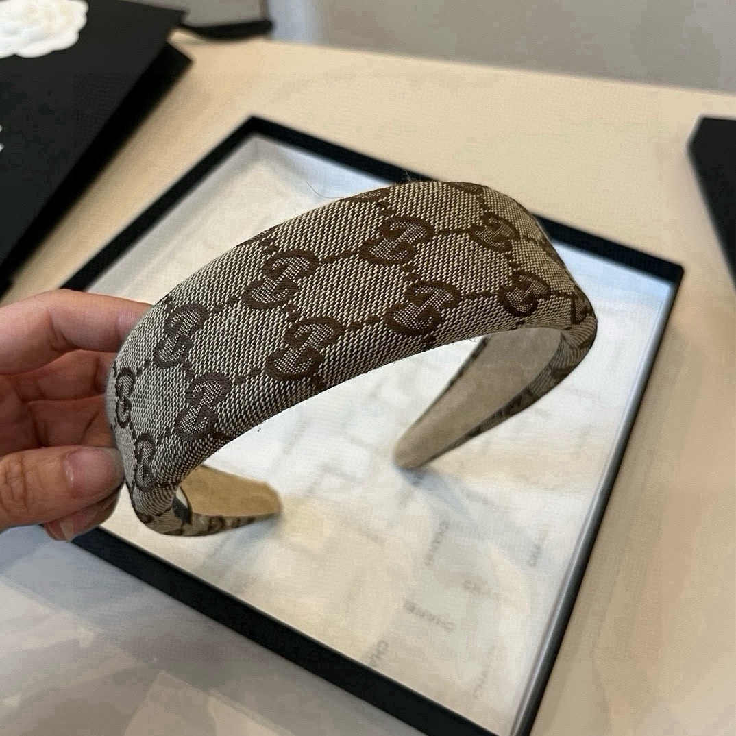 🆕

 Gucci古奇发箍3cm