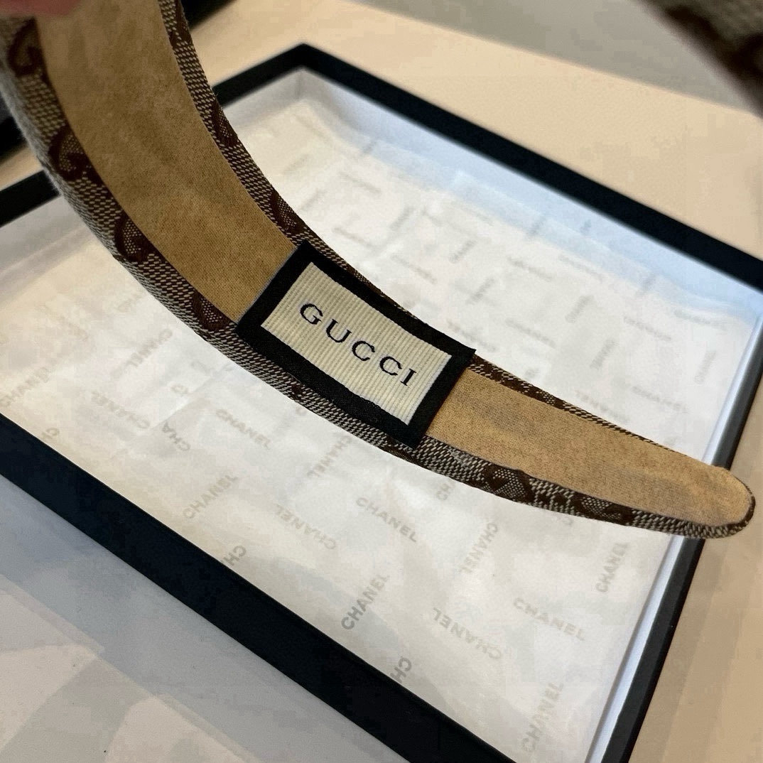 🆕

 Gucci古奇发箍3cm