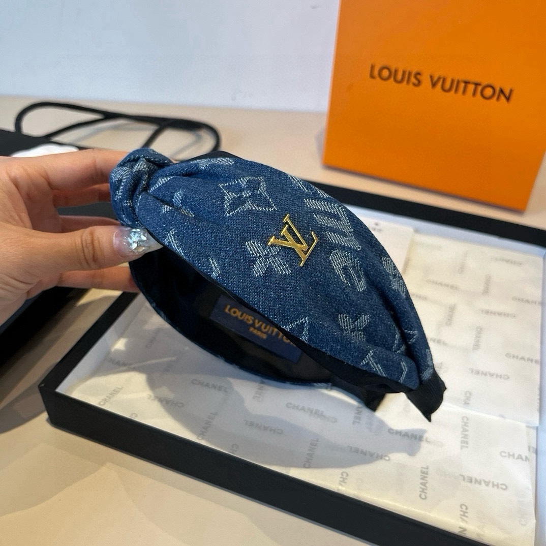 🆕

Lv路易威登老花牛仔发箍