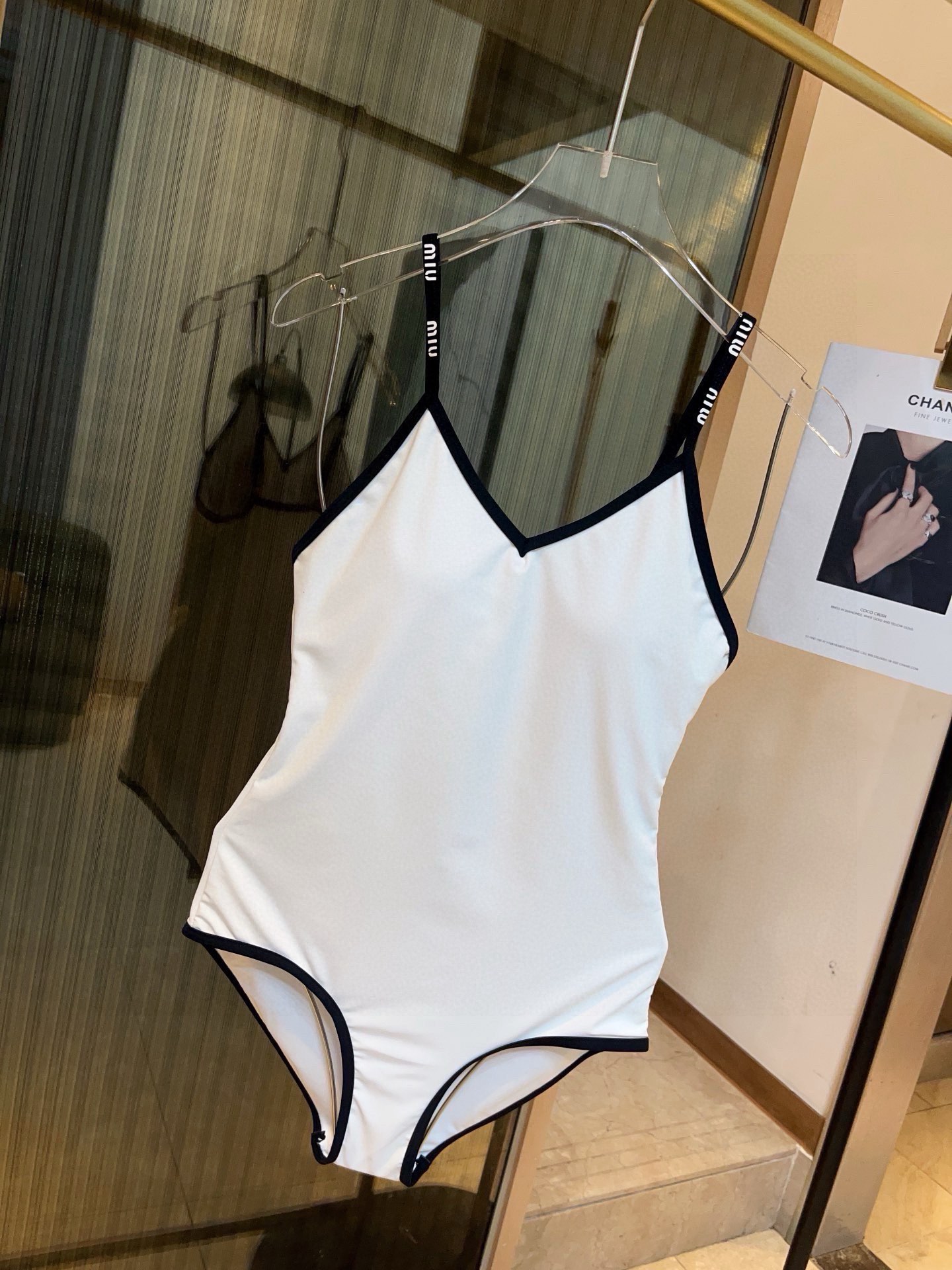  🆕
miumiu比基尼👙❤️😍🥰适合多种场景的游泳衣🏊‍♀️海边 游泳池 温泉 水上乐园 漂流都可以😌