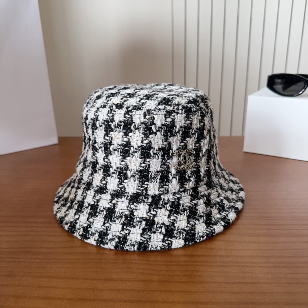 

香奈儿CHANEL 新品渔夫帽，小香logo经典简约，时尚休闲设计 跑量新品