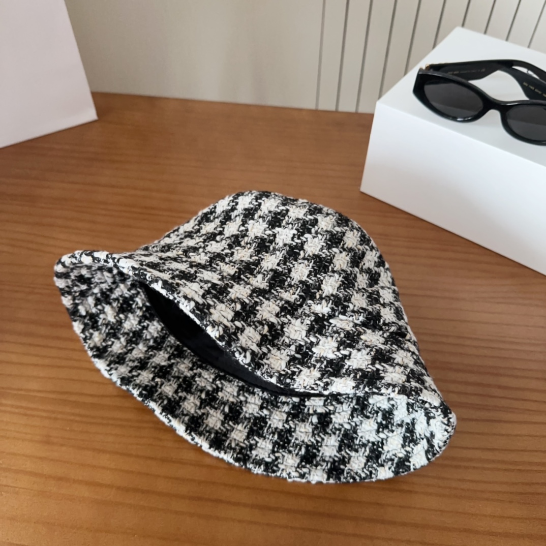 

香奈儿CHANEL 新品渔夫帽，小香logo经典简约，时尚休闲设计 跑量新品