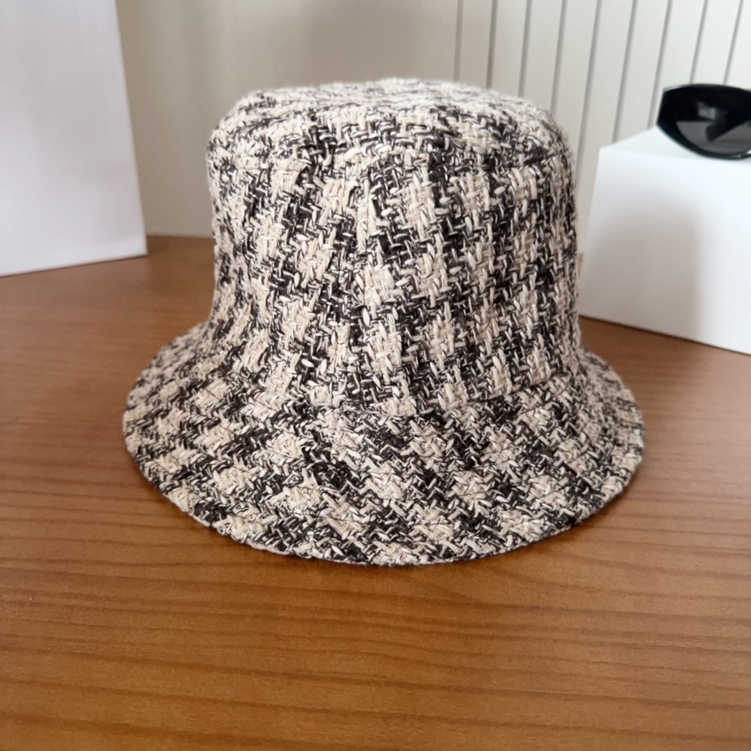 

香奈儿CHANEL 新品渔夫帽，小香logo经典简约，时尚休闲设计 跑量新品