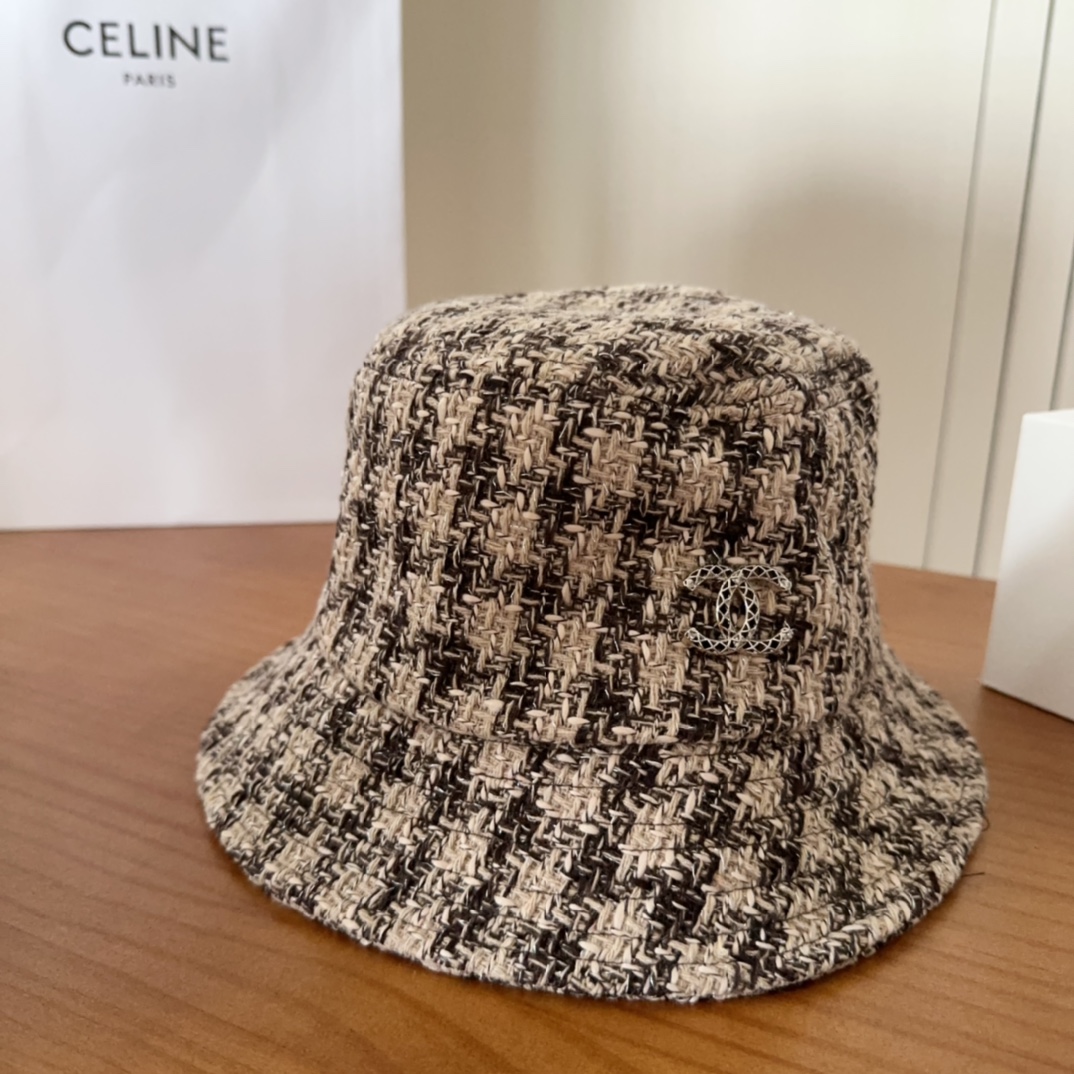 

香奈儿CHANEL 新品渔夫帽，小香logo经典简约，时尚休闲设计 跑量新品