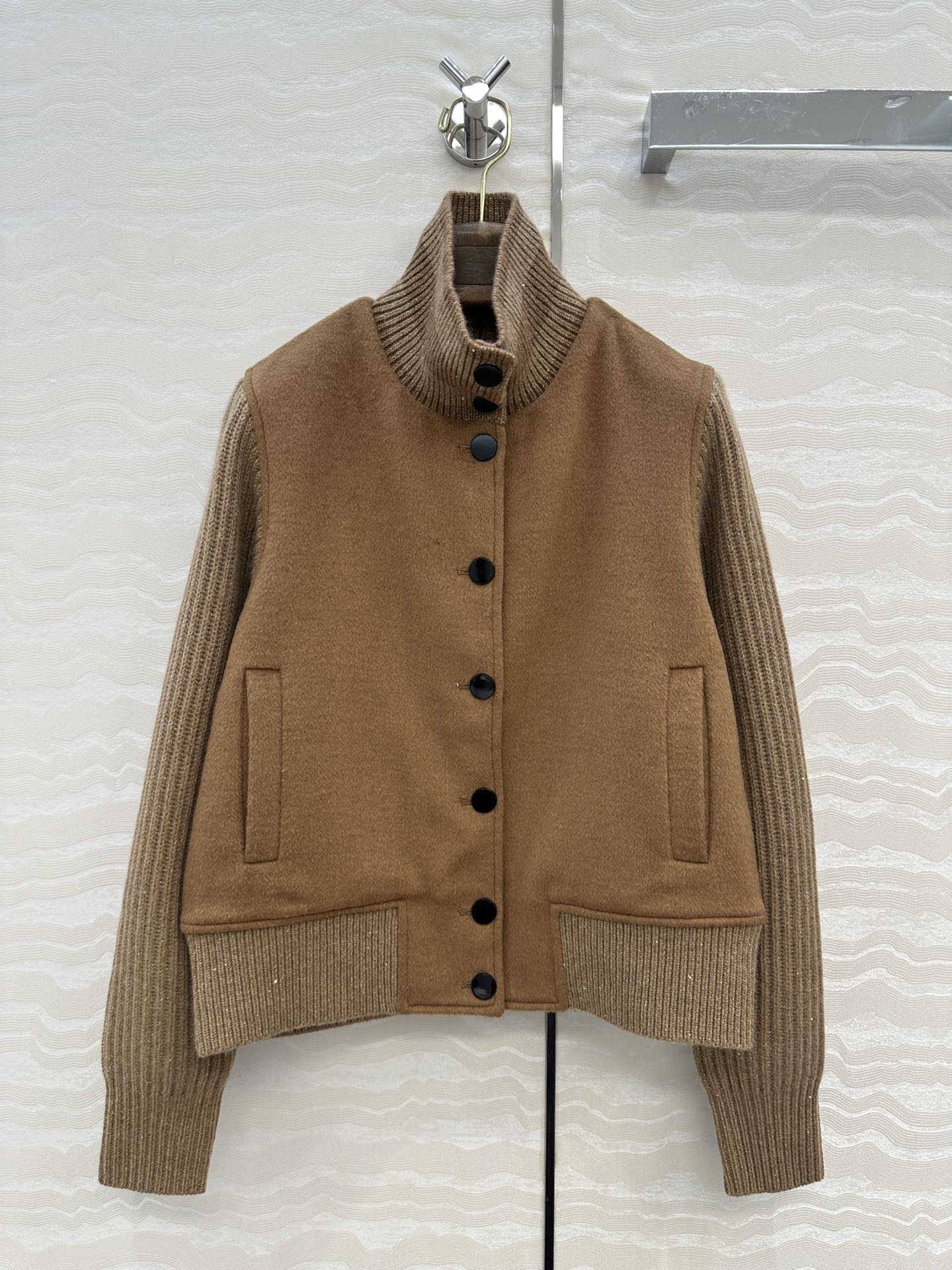 独家首发❤️高端原单品质，LP高智感 老钱风穿搭气质羊绒毛呢夹克外套！品质控必入！100%进口羊绒重磅克