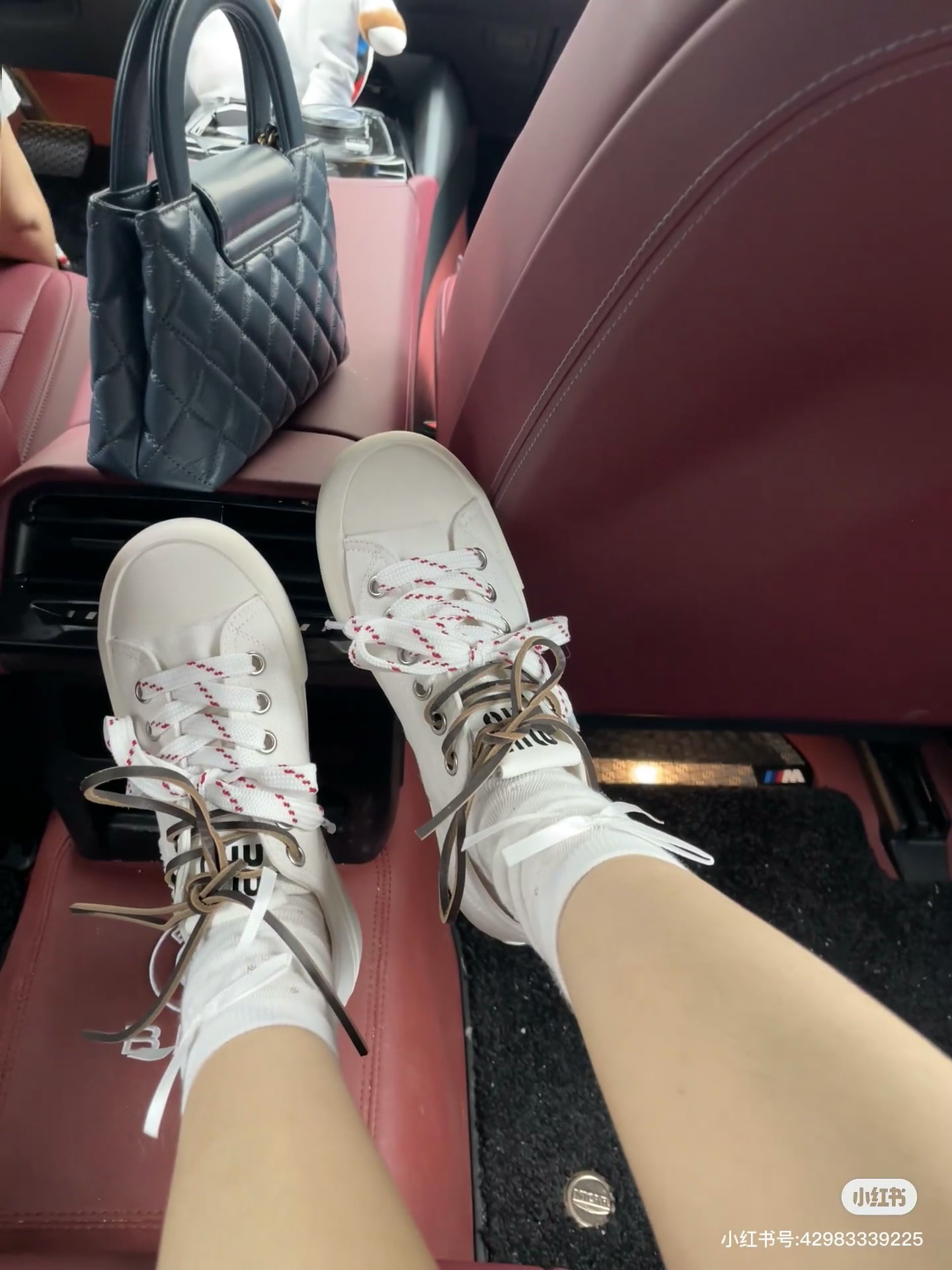 NO:511865,Model foot pictures, casual shoes/sports shoes, sneakers19860909模特上脚图,休闲鞋/运动鞋,sneakers,Women's Shoes