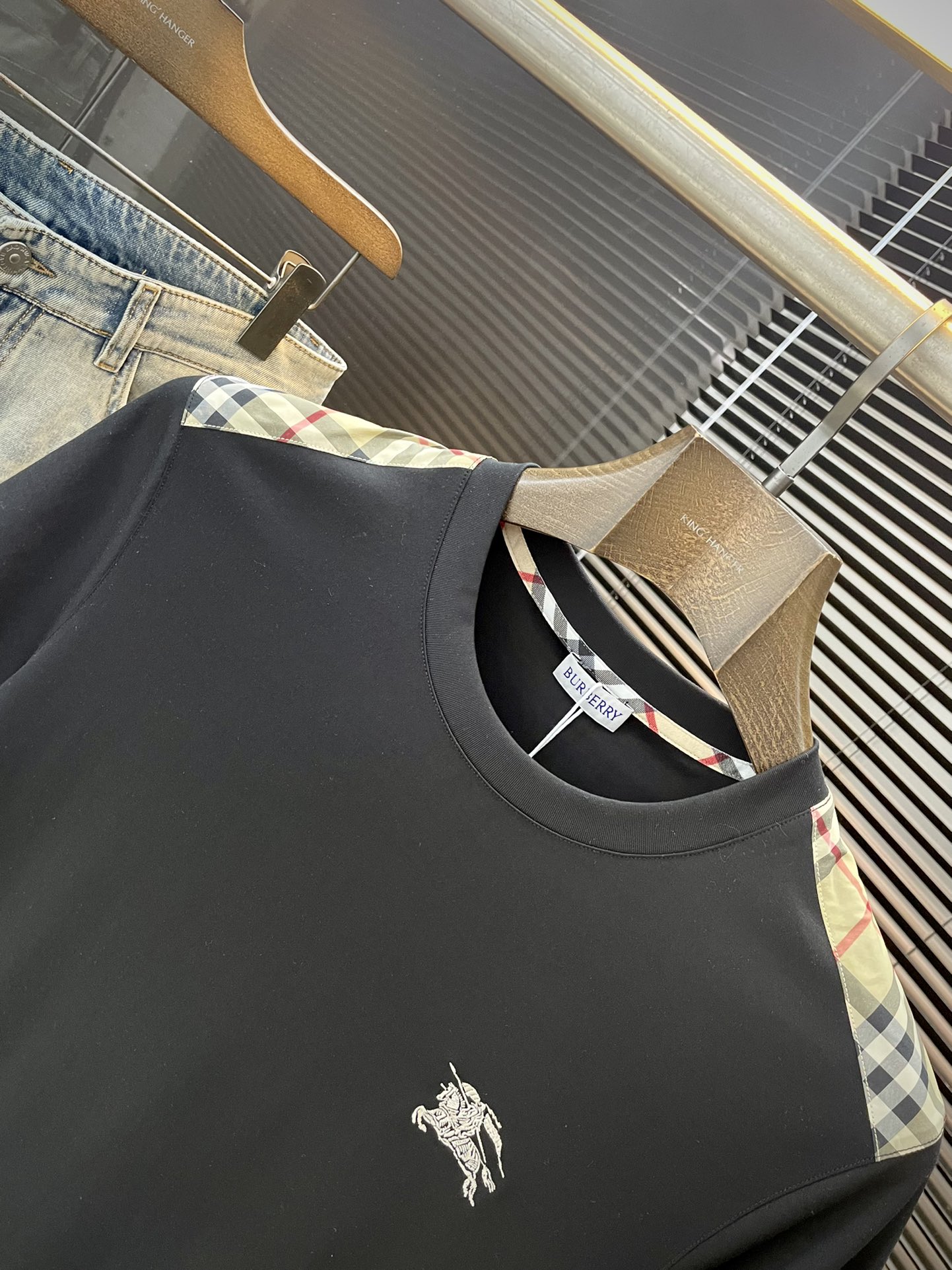  ♠️ Burberry-（巴宝莉）系列 VIP高级定制 2025新款短袖  百搭款式 任何人都可以轻松