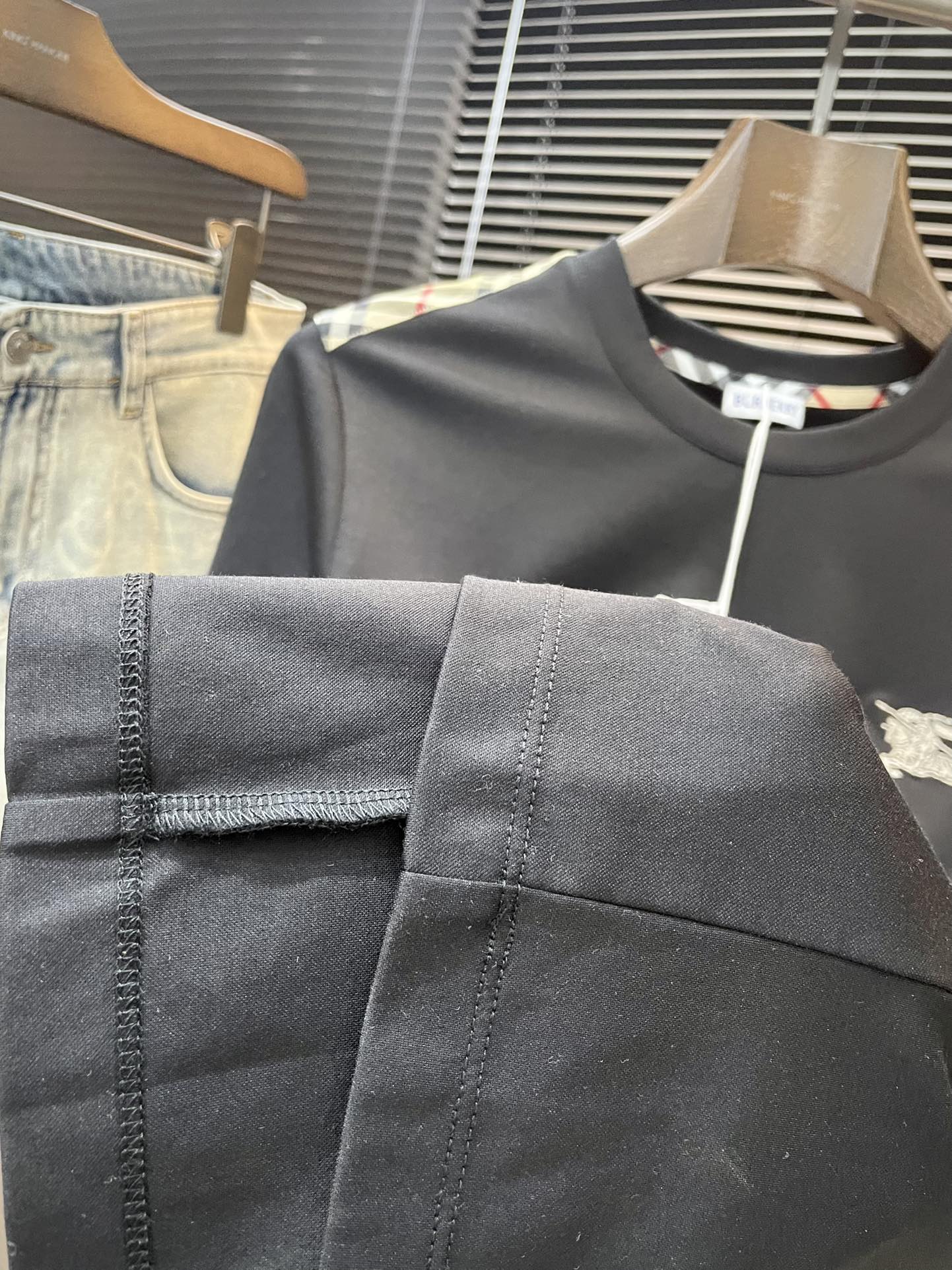  ♠️ Burberry-（巴宝莉）系列 VIP高级定制 2025新款短袖  百搭款式 任何人都可以轻松