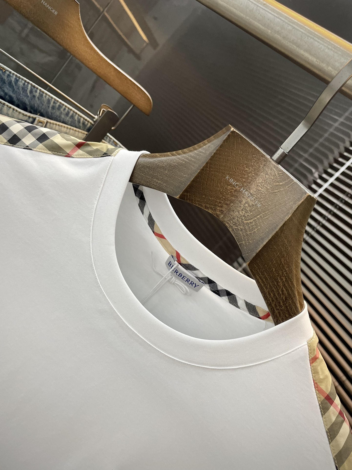  ♠️ Burberry-（巴宝莉）系列 VIP高级定制 2025新款短袖  百搭款式 任何人都可以轻松