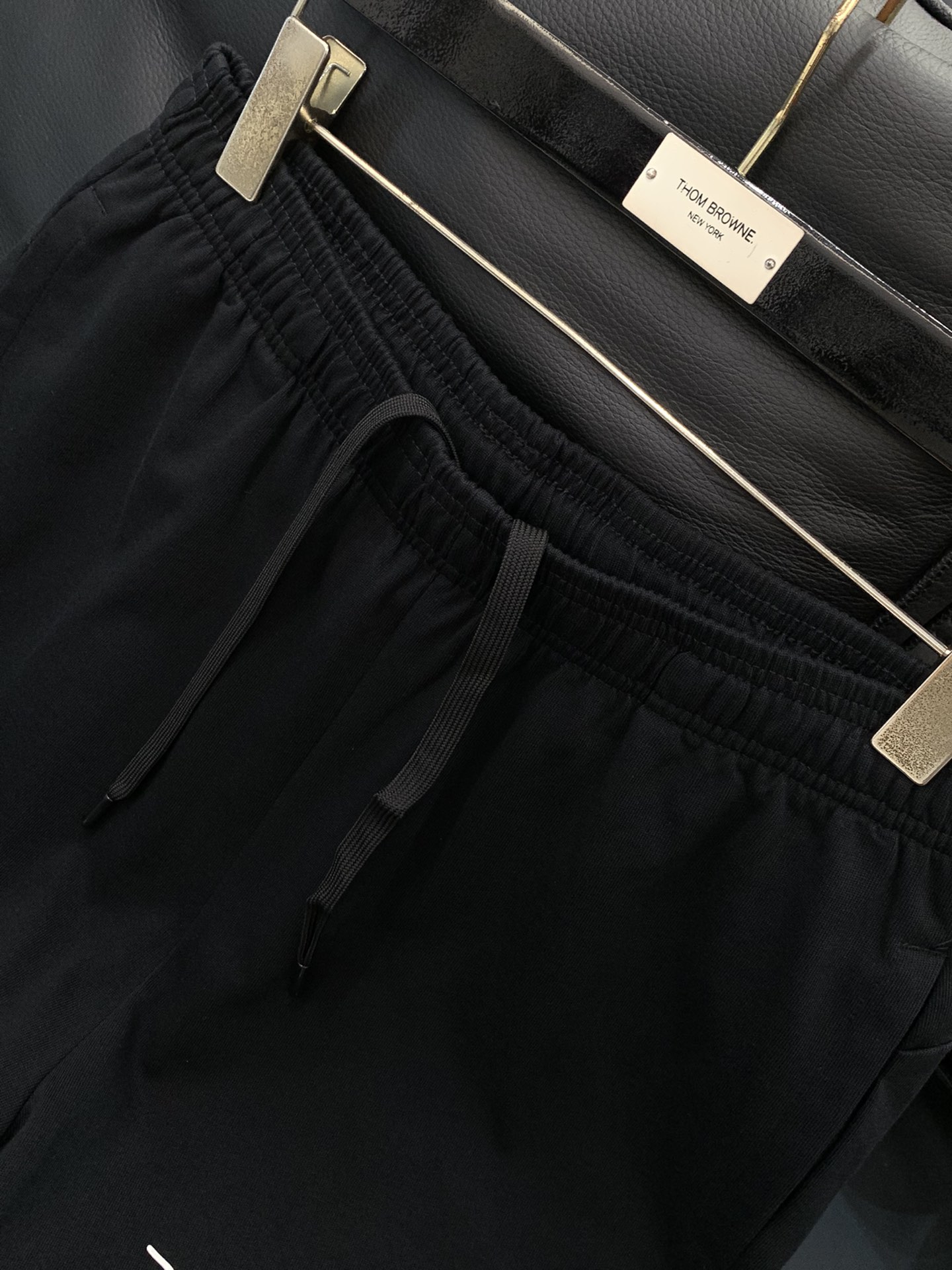 “2025 Summer Fashion: Arcteryx Original Clothing Collection with Stylish Vision” - 图片 4