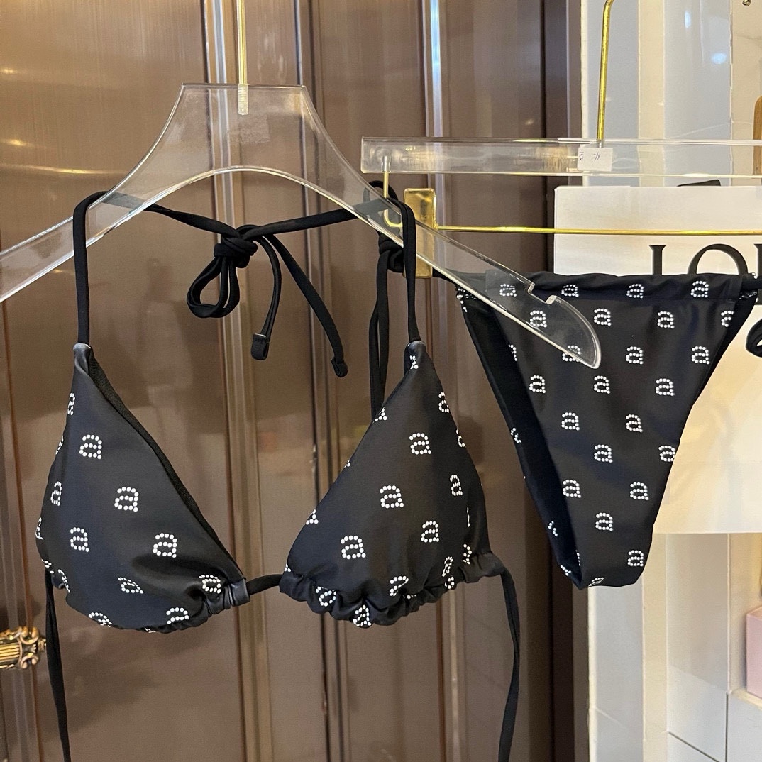 NO:376571,Pressure Mountain King's new bikini swimsuit S.M.L swimsuit swim trunk bikini, swimsuit, swimming trunk, bikinis, alexander wang, swimsuits, bikinis19860909压力山大王新款比基尼泳衣 S.M.L泳衣泳裤比基尼,泳衣，泳裤，比基尼,alexander wang,swimsuits,bikinis,accessory