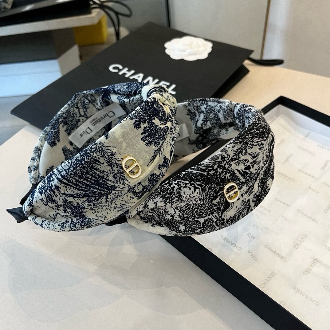 🆕

Dior迪奥新款发箍