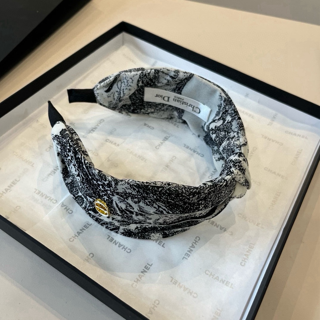 🆕

Dior迪奥新款发箍
