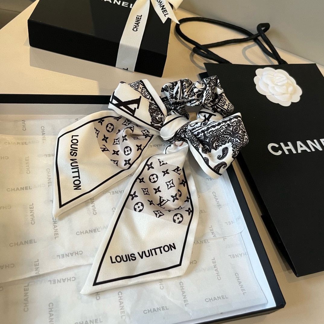 🆕（单个）

LV蝴蝶结发圈