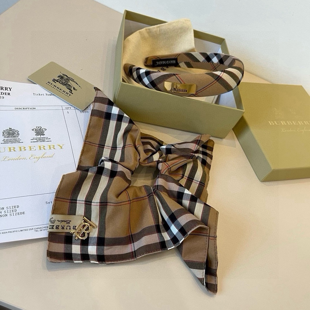 🆕

Burberry巴宝莉格子发圈