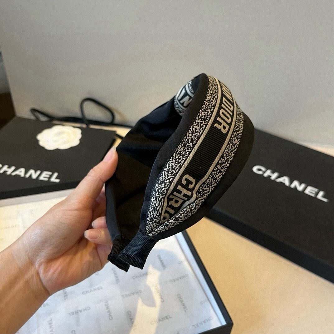 🆕

Dior迪奥新款发箍