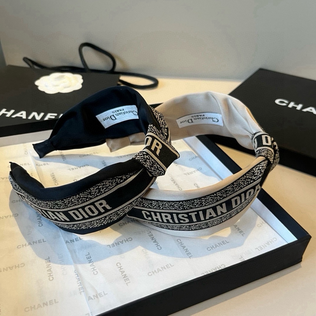 🆕

Dior迪奥新款发箍