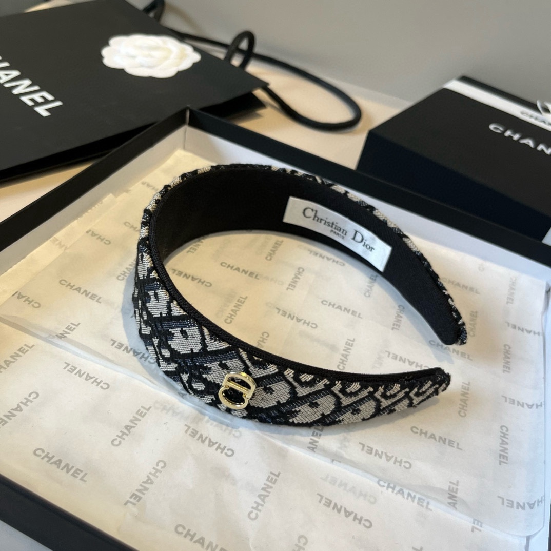 🆕

Dior迪奥新款发箍