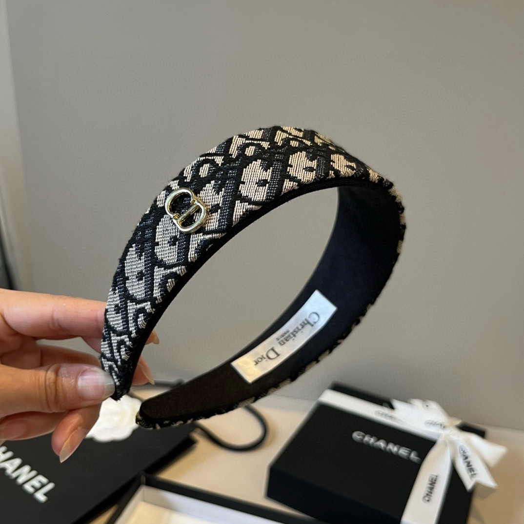 🆕

Dior迪奥新款发箍