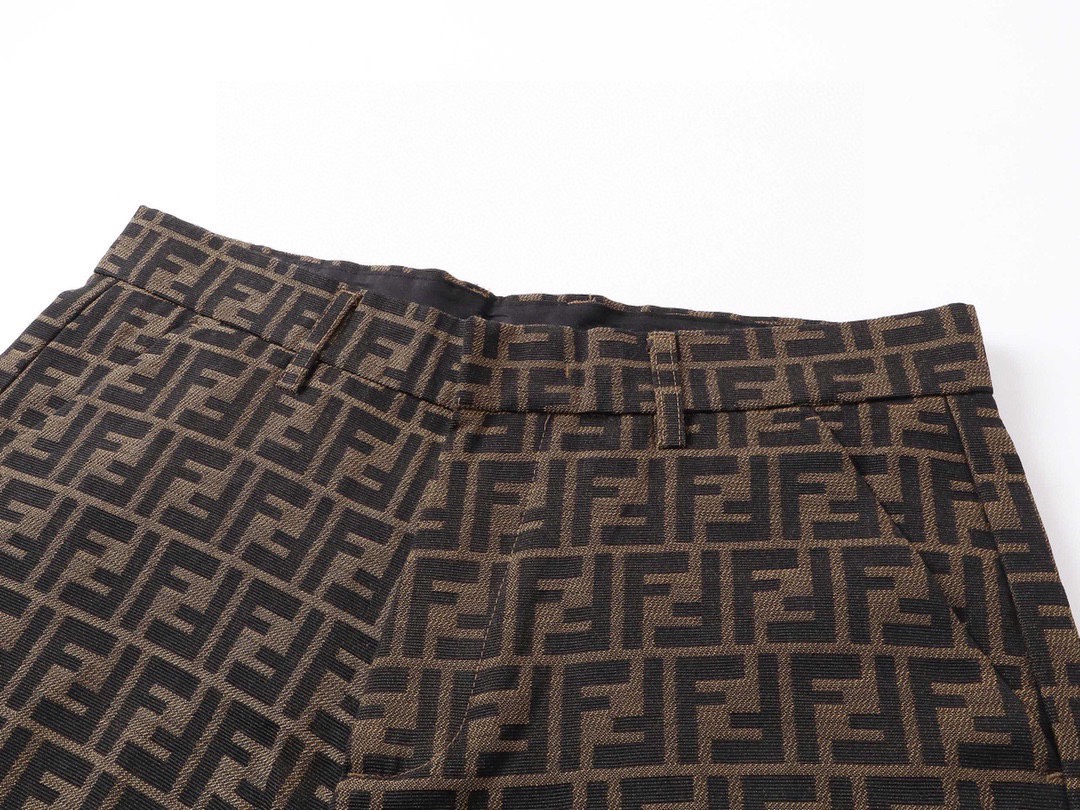 芬迪/Fendi 夏季新款 提花字母休闲牛仔短裤 卡其