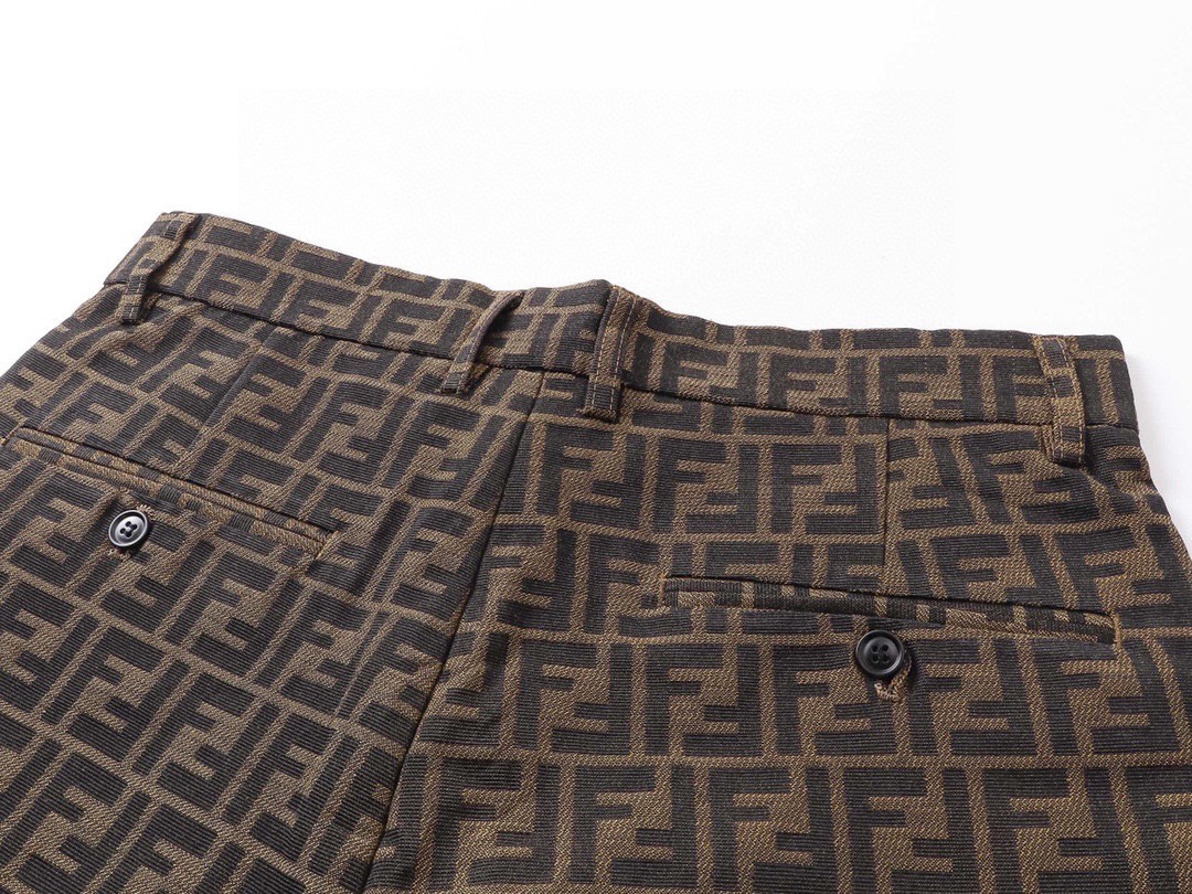芬迪/Fendi 夏季新款 提花字母休闲牛仔短裤 卡其