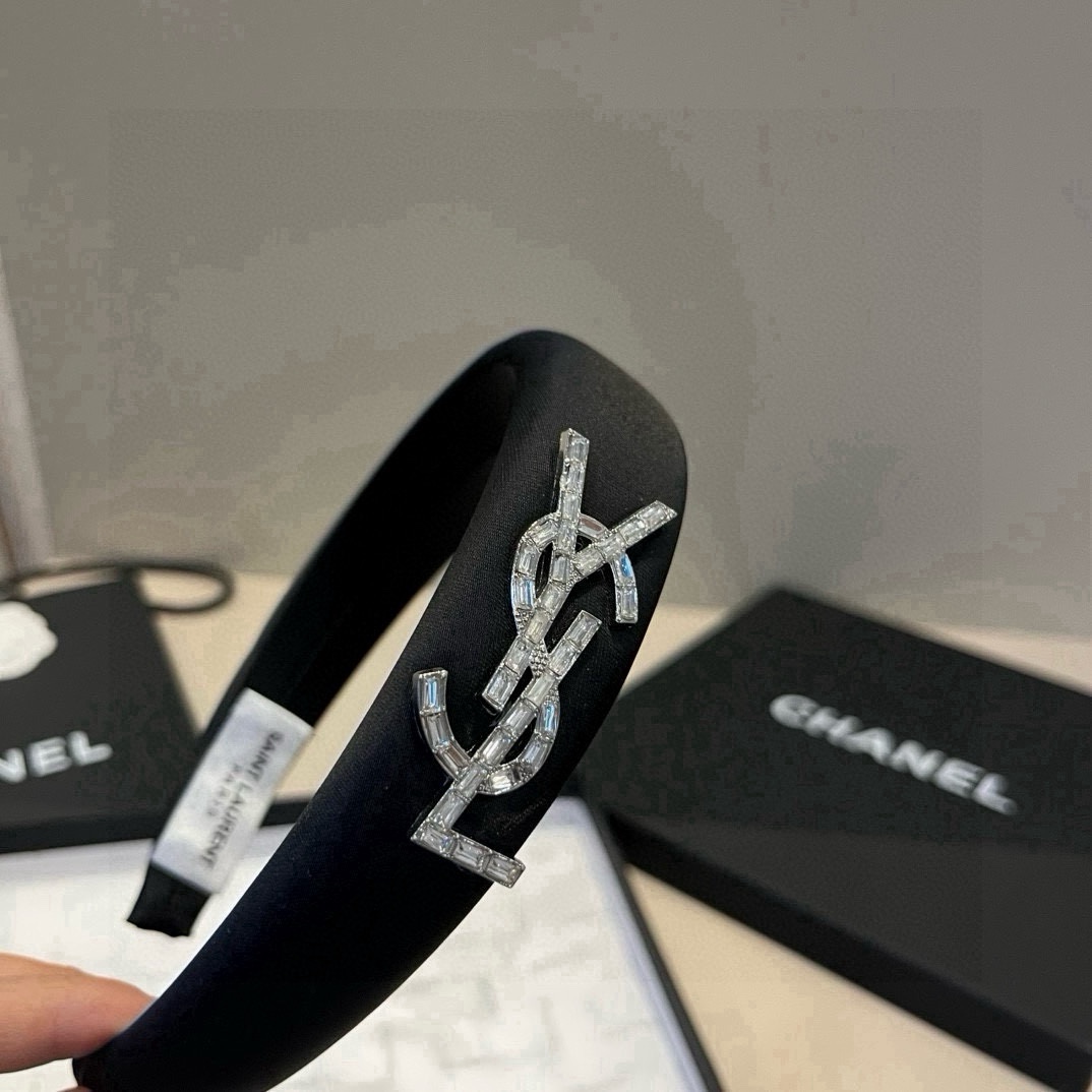 🆕

YSL圣罗兰新款发箍