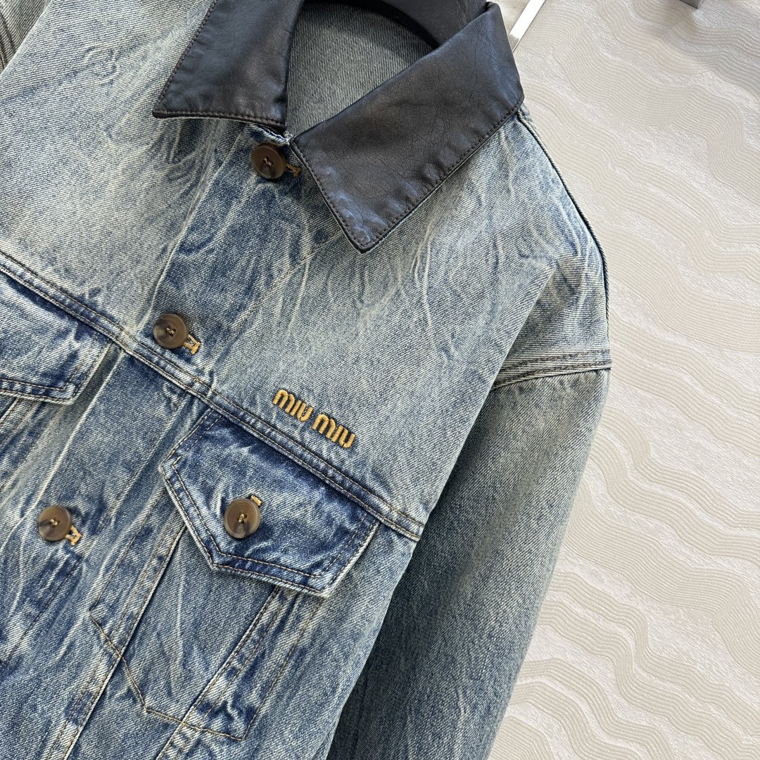 独家首发❤️原单品质，miu缪系少女穿搭！早秋新品时髦风牛仔夹克外套！马溜褶痕工艺洗水复古风辣妹丹尼牛仔