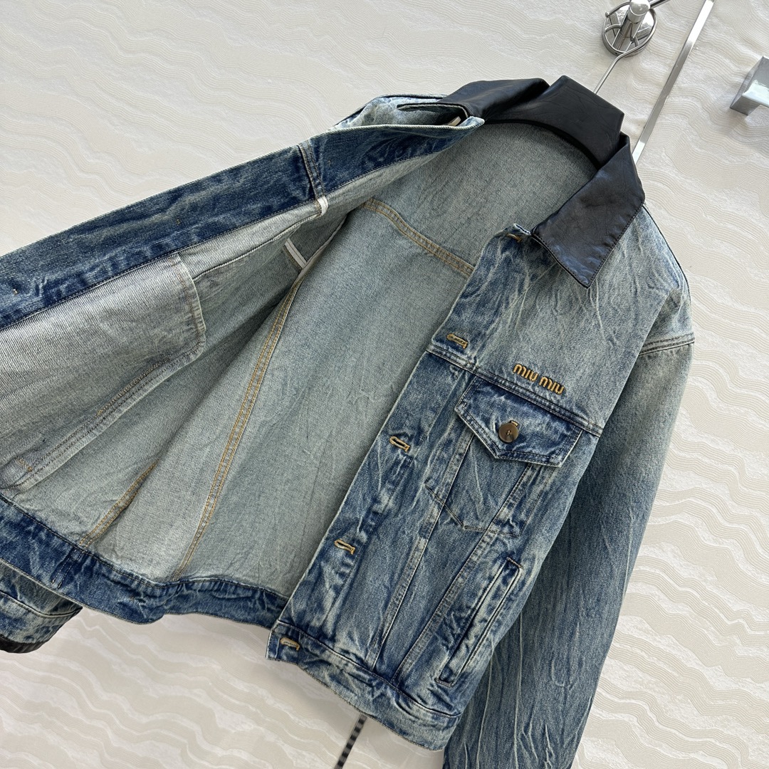 独家首发❤️原单品质，miu缪系少女穿搭！早秋新品时髦风牛仔夹克外套！马溜褶痕工艺洗水复古风辣妹丹尼牛仔